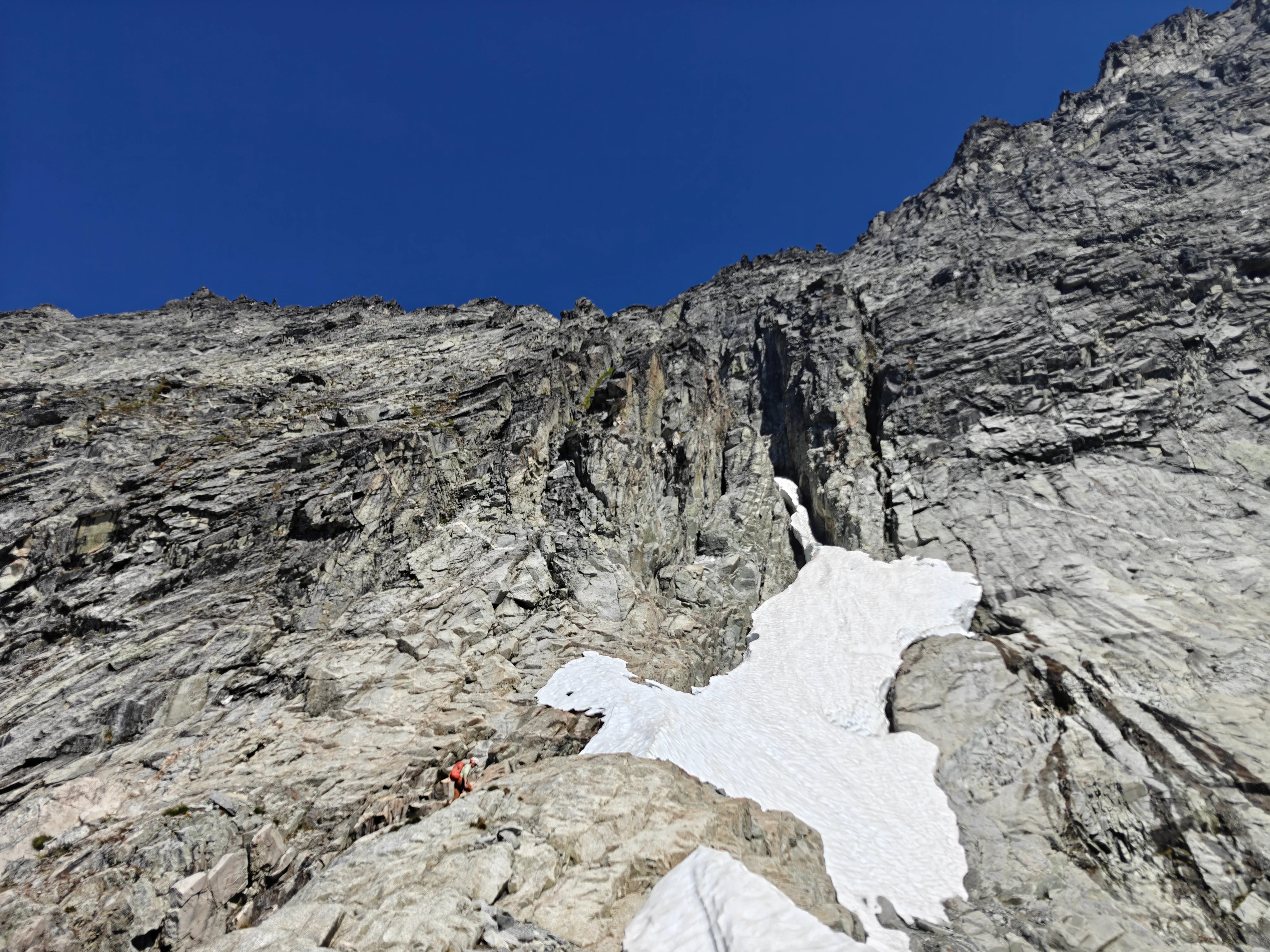 24 couloir snow finger