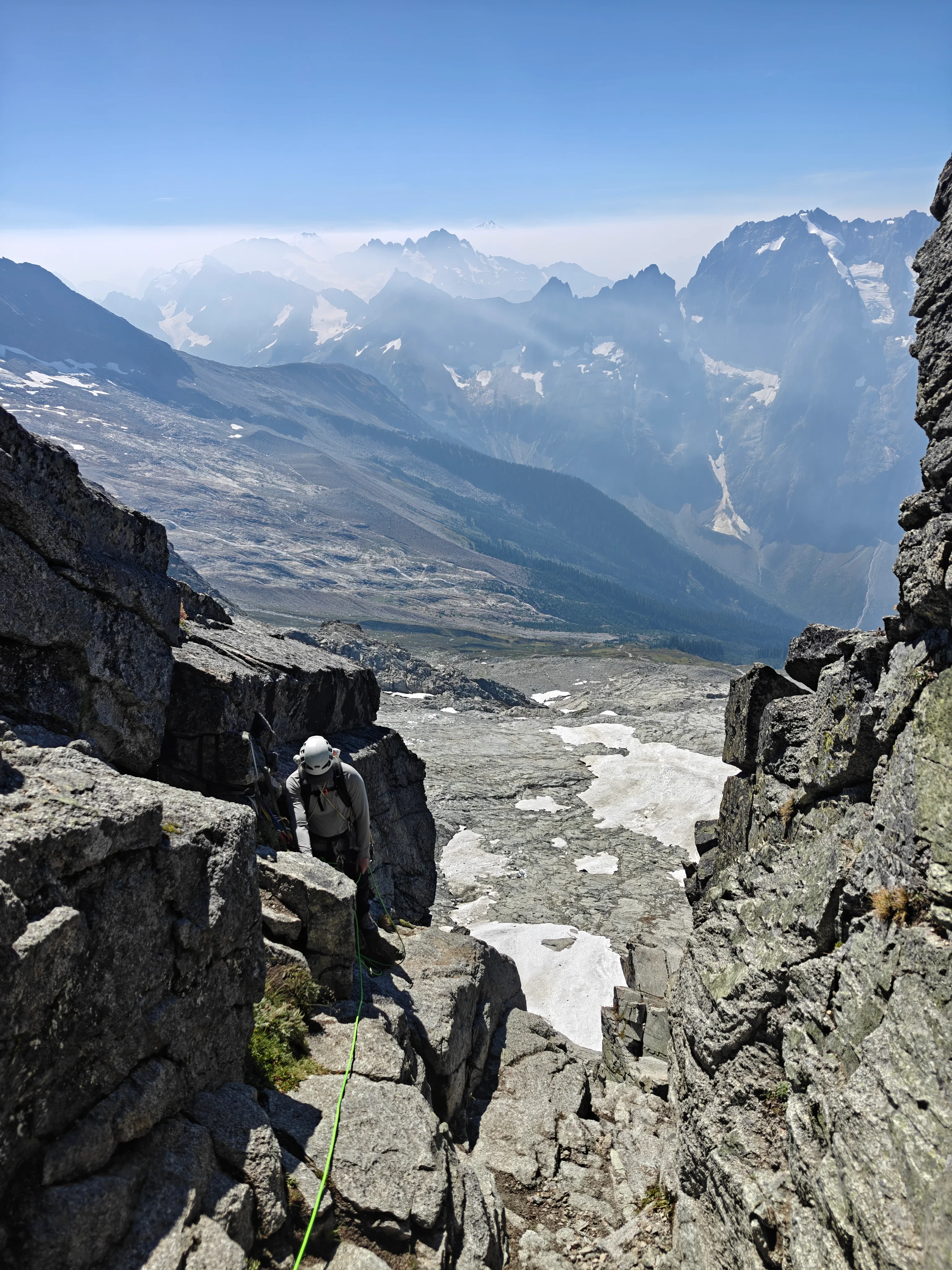 27 belaying in the couloir