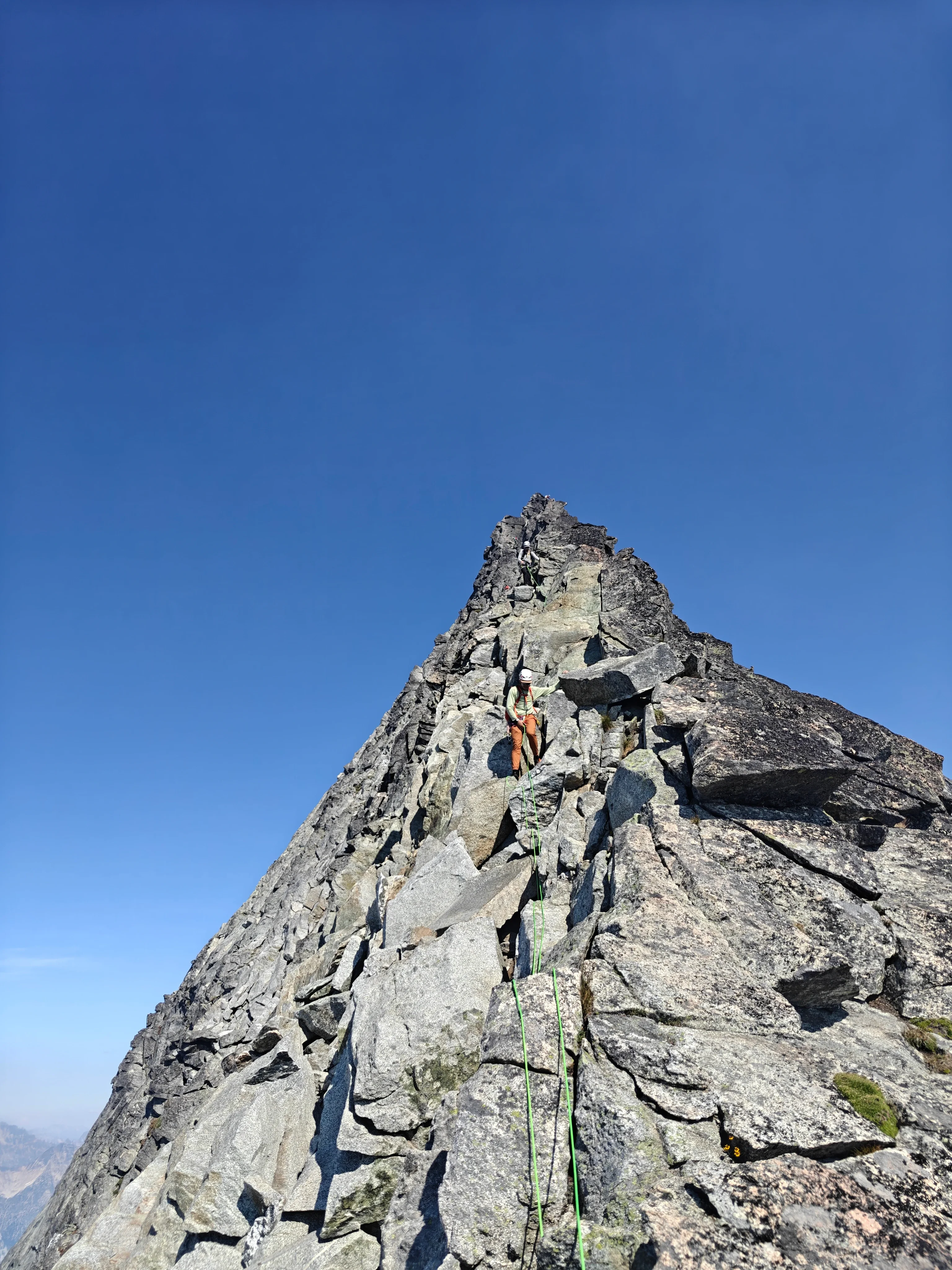 39 descending the crest