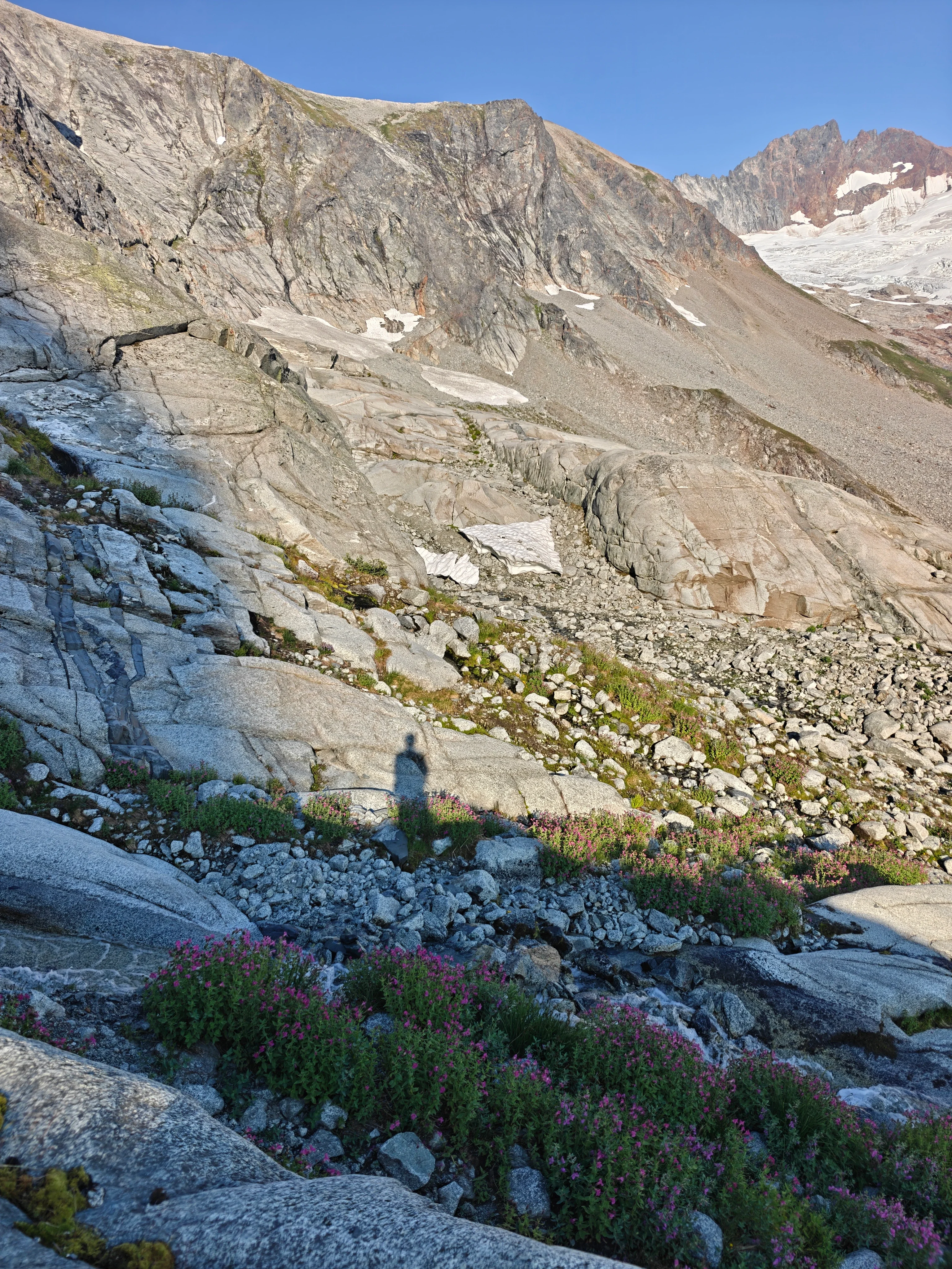 50 evening shadow in the basin